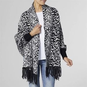 Coco + Carmen Black and White Fringe Wrap